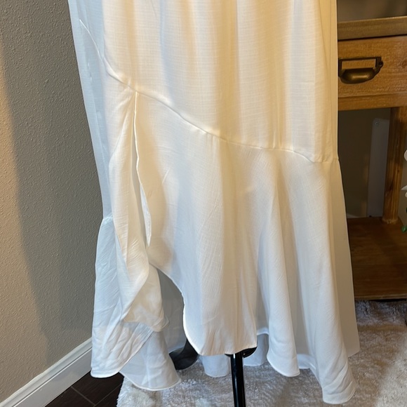 Ruffle High Neck Dress - Picture 6 of 7